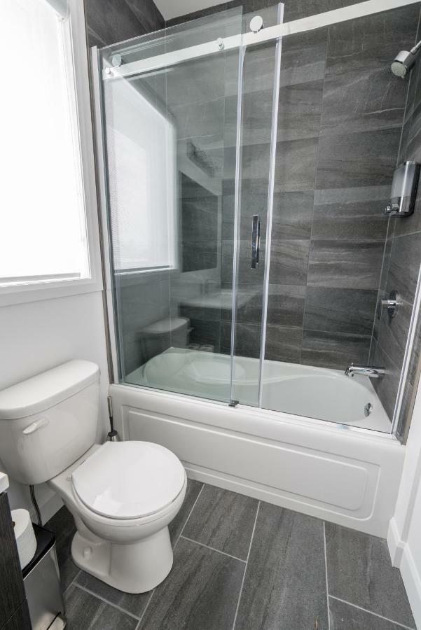 Aux Havres Urbains - Le Penthouse Du Kameleon Apartment Quebec City Luaran gambar
